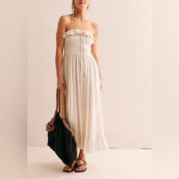 Free People Dresses & Skirts - NWOT Free People, Lush Life Linen Strapless Midi Dress, Large